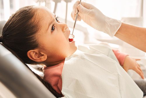 Little Girl At Dentist | Best Pediatric Dentist | Tiffin OH 44883 | Fluoride, Crowns, Emergency Dentist, Fillings for Kids, Tooth Extractions